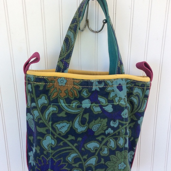 Lucky Brand 🍀 Vegan Boho Bucket Bag. - Picture 2 of 16